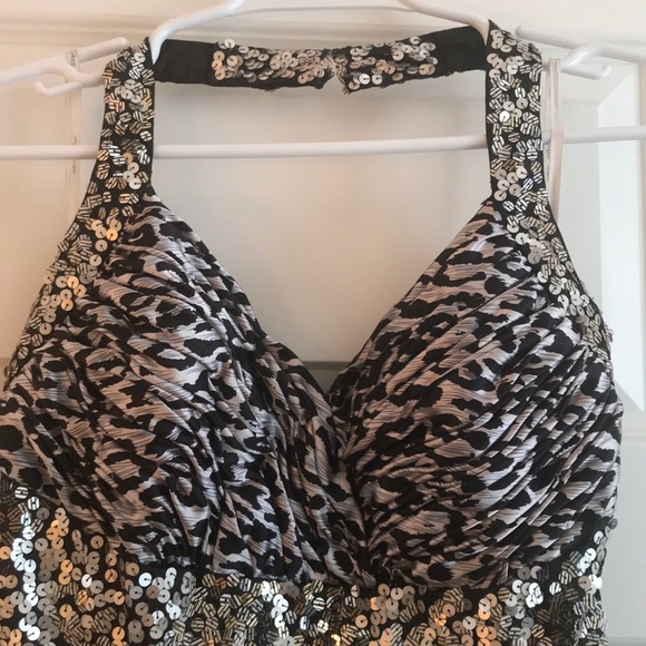 Prom dress - Picture 2 of 8